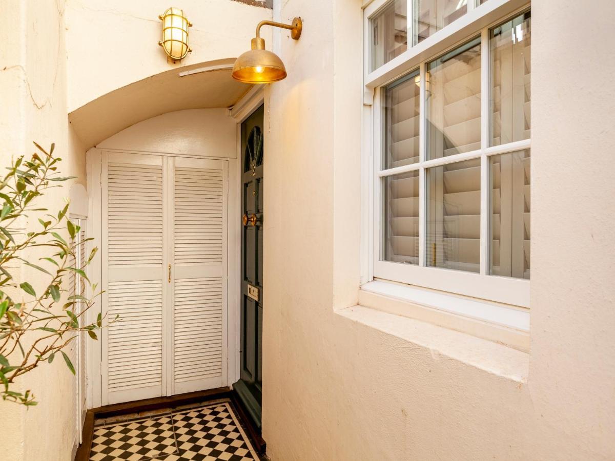 Beaches Brighton - Luxury Seafront Accommodation מראה חיצוני תמונה